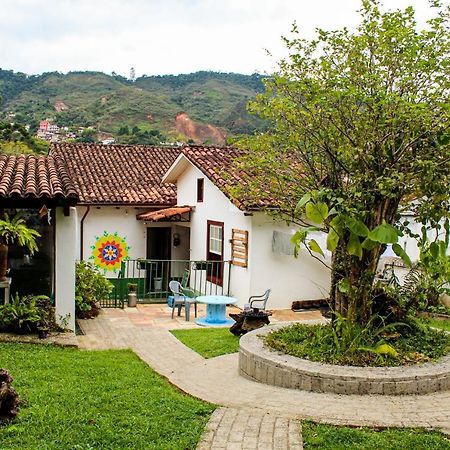 - Casa Pitanga - Acomodacao Lindissima Pertinho Da Igreja Do Rosario Ouro Preto  Dış mekan fotoğraf